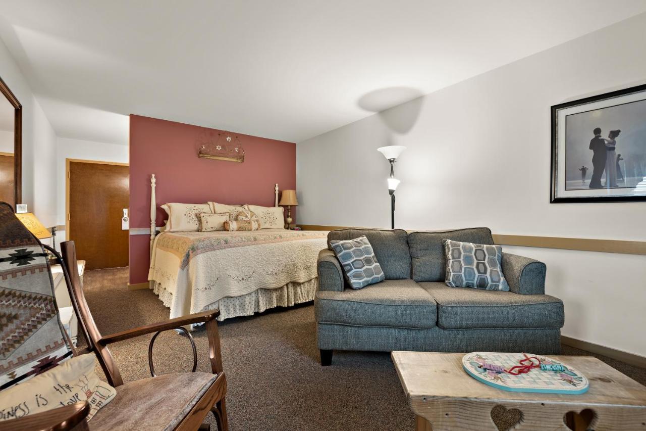 Country Living Inn Smoketown  Екстериор снимка
