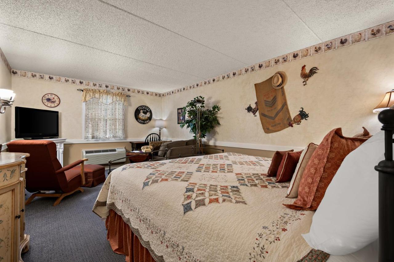 Country Living Inn Smoketown  Екстериор снимка