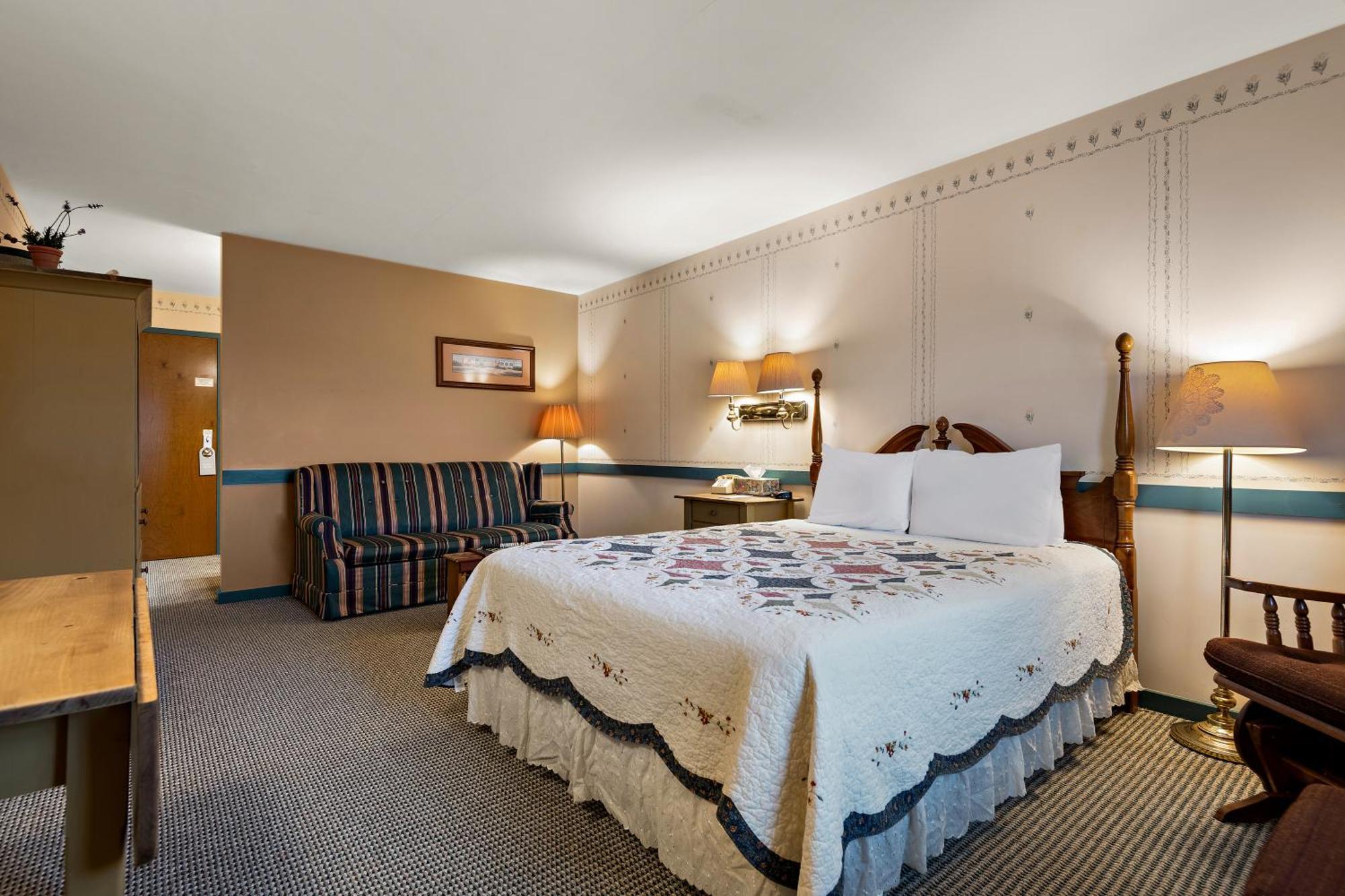 Country Living Inn Smoketown  Екстериор снимка